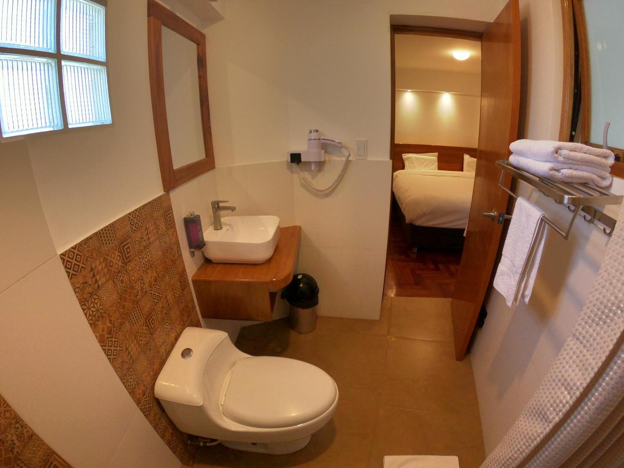 Akilpo Home Уарас Номер фото